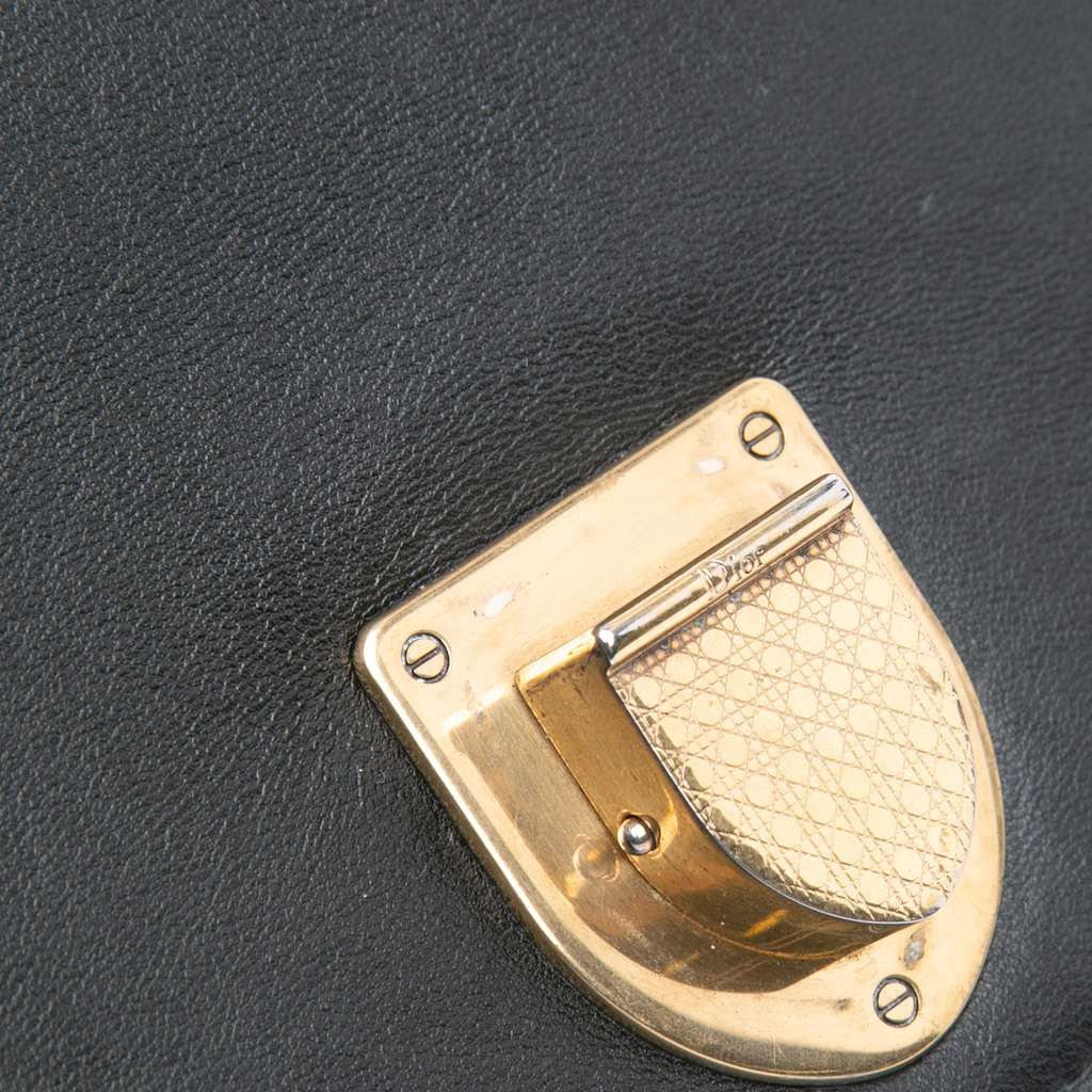 Dior Medium Studded Lambskin Diorama Flap - Detail 2