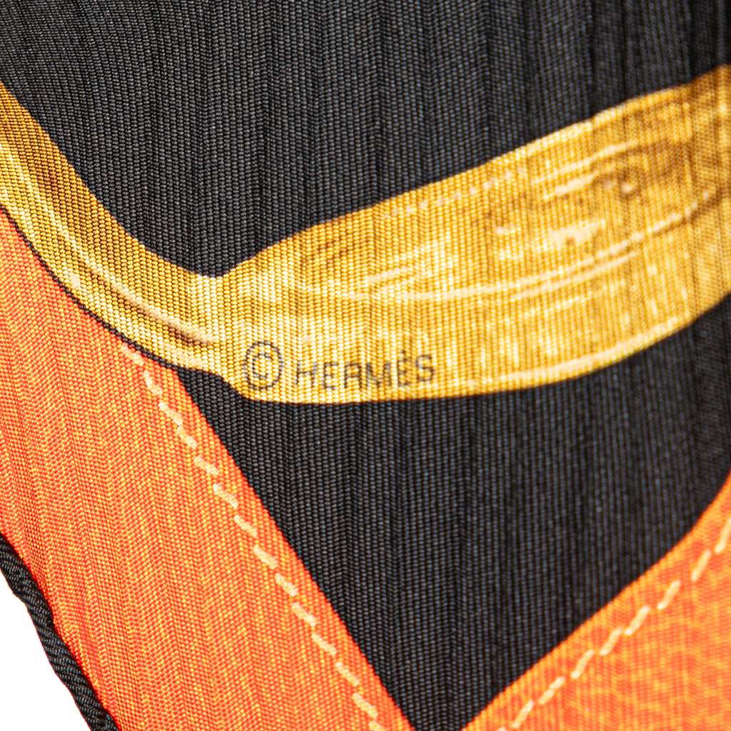 Hermès Silk Projets Carres Plisse Scarf - Image 6