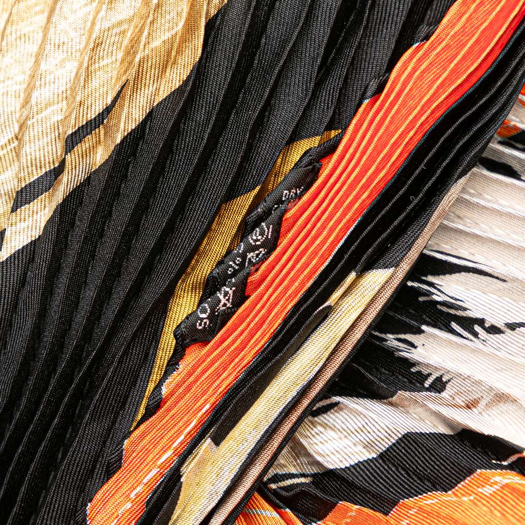 Hermès Silk Projets Carres Plisse Scarf - Side view