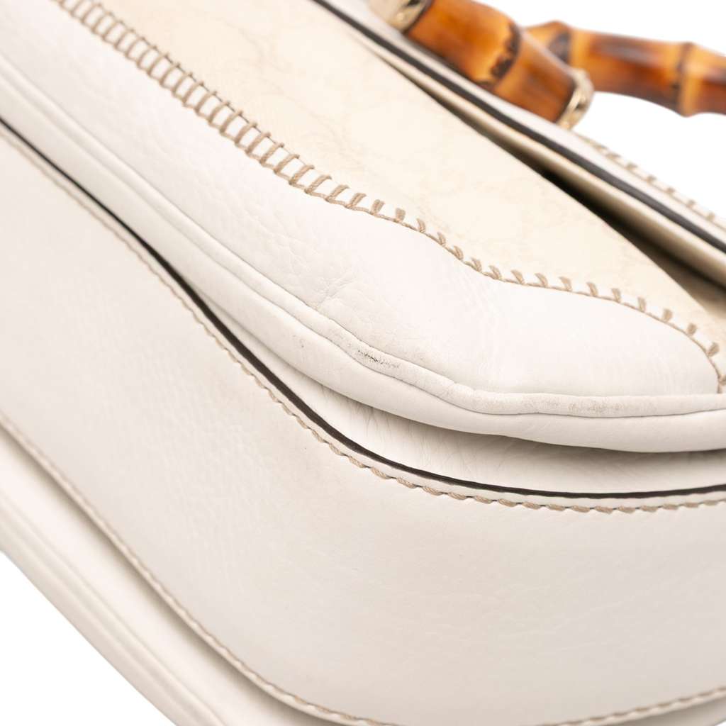 Gucci Medium GG Canvas New Bamboo Satchel - Detail 2