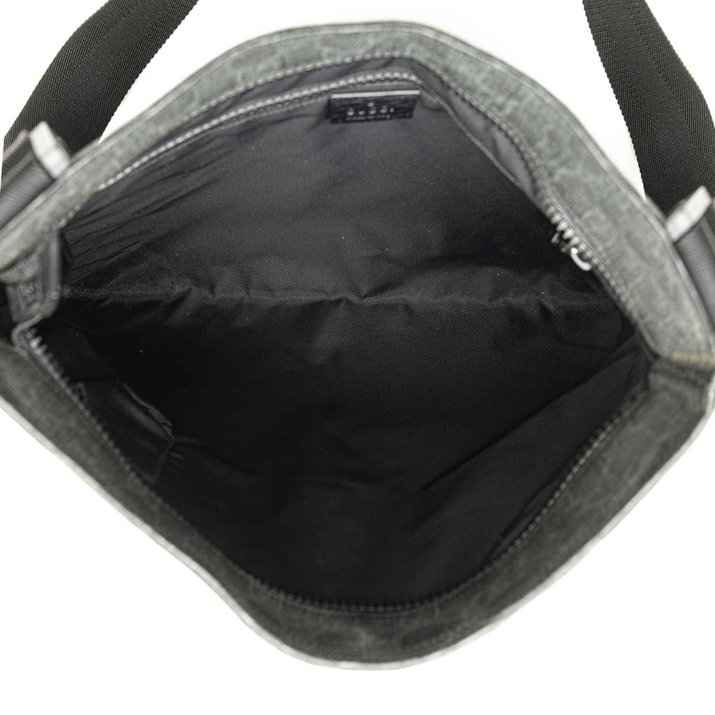 Gucci GG Supreme Crossbody - 4