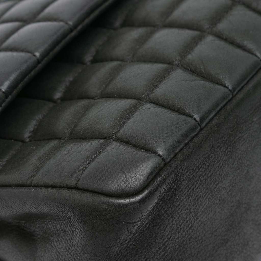 Chanel Chocolate Bar Iridescent Calfskin Bubble Flap - Detail 2