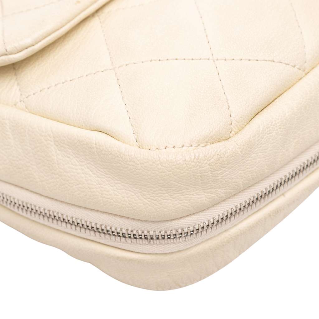 Chanel Quilted Calfskin Expandable Zip Yacht Flap - Detail 2