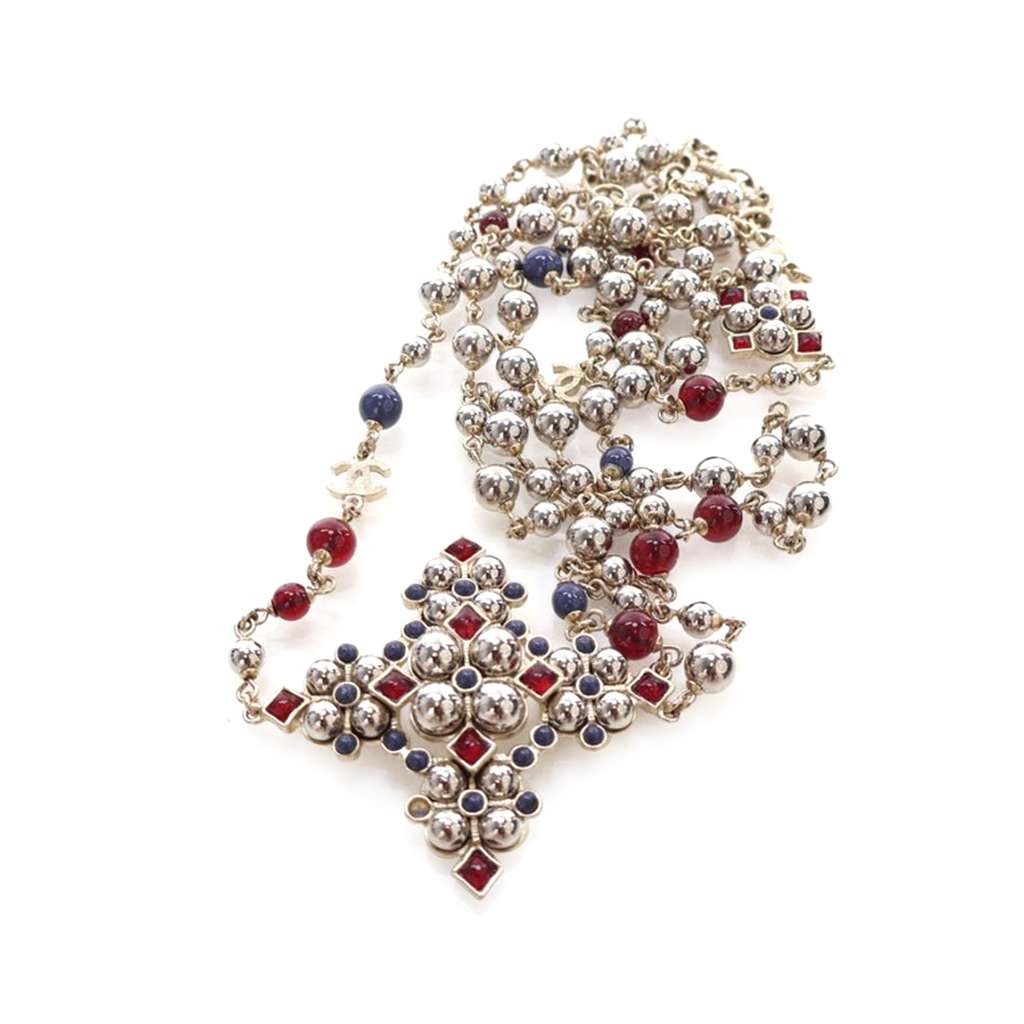 Chanel Gold Plated Gripoix and Beaded Pendant Necklace