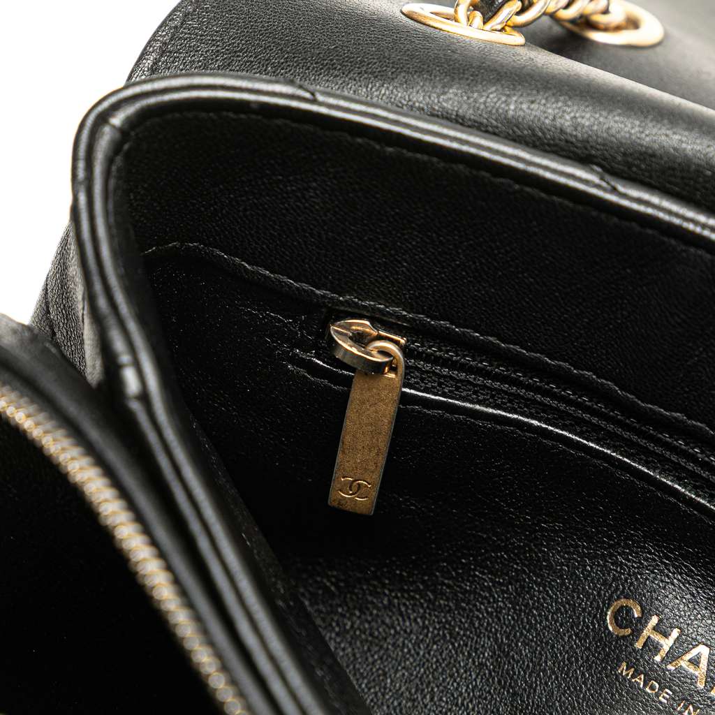 Chanel Small Chevron Lambskin Stitched Envelope Flap - Detail 2