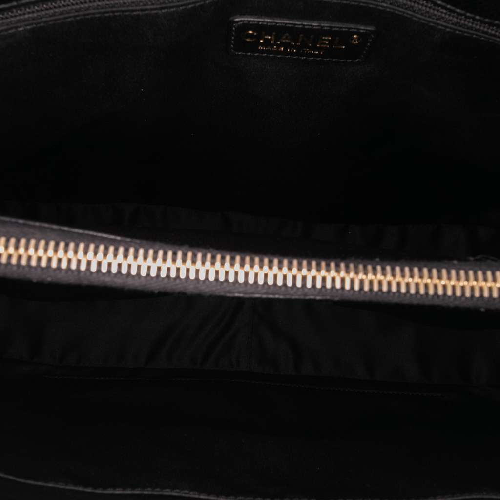 Chanel Caviar Grand Shopping Tote - 5