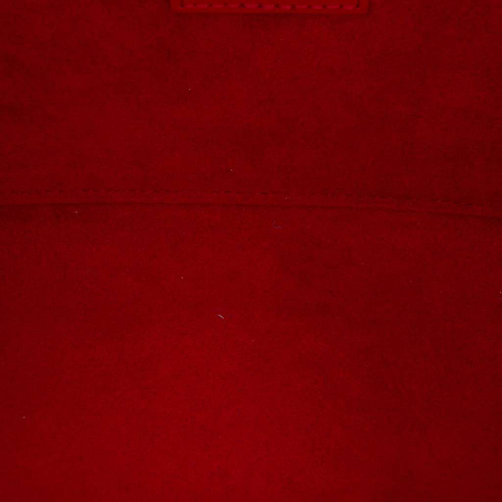 Louis Vuitton Epi Pochette Felicie - Side view