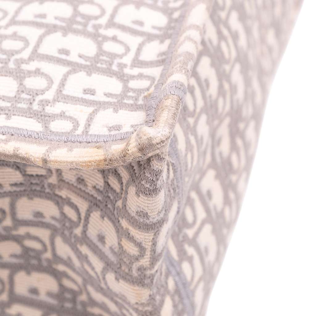 Dior Medium Oblique Embroidered Canvas Book Tote - Detail 2