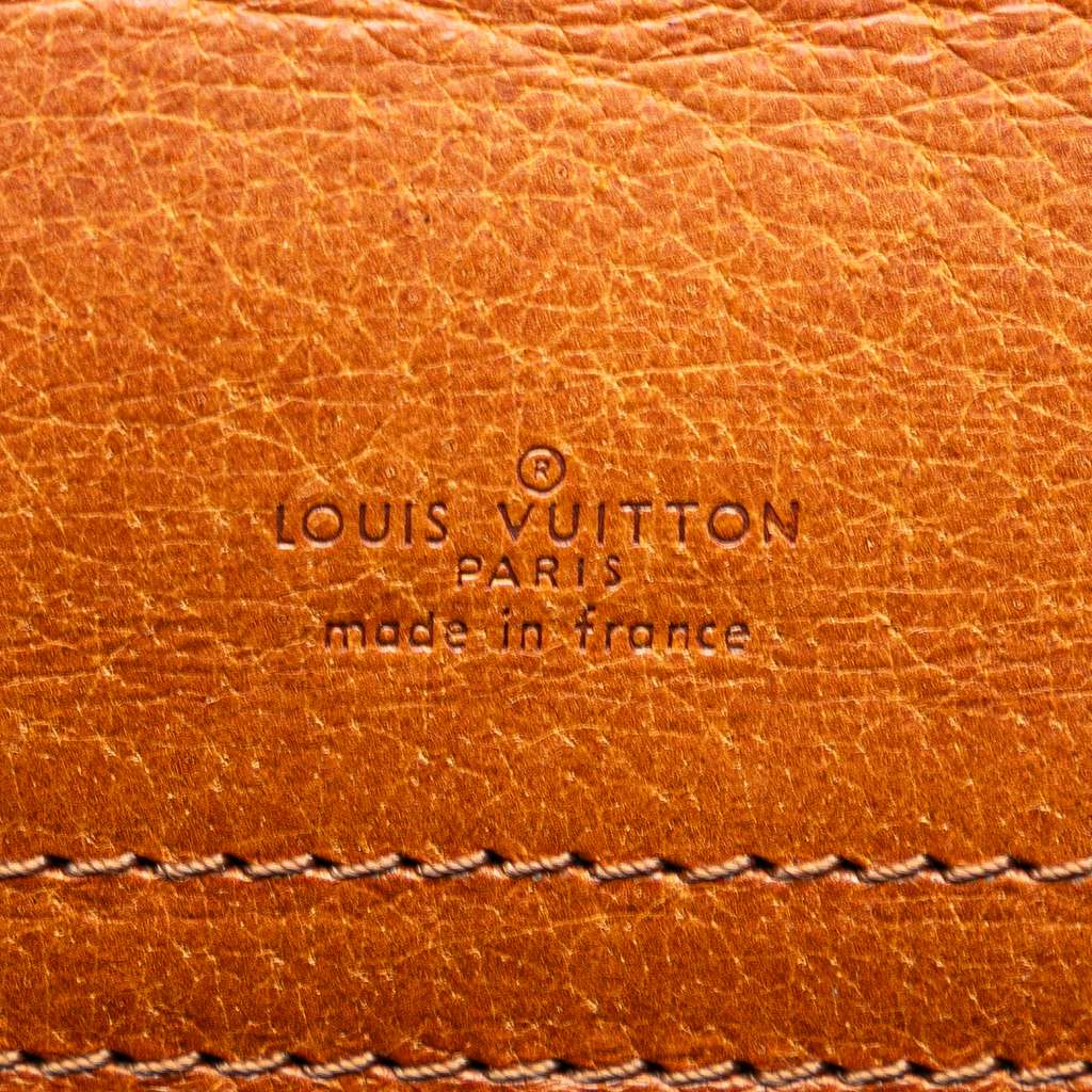 Louis Vuitton Monogram Saint Cloud GM - Side view