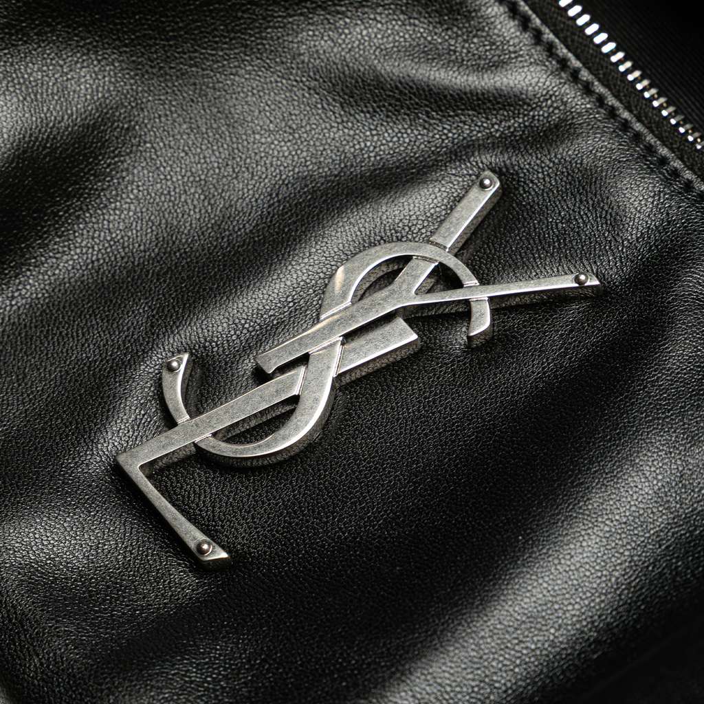 Saint Laurent Smooth Calfskin Monogram Belt Bag - Detail 2
