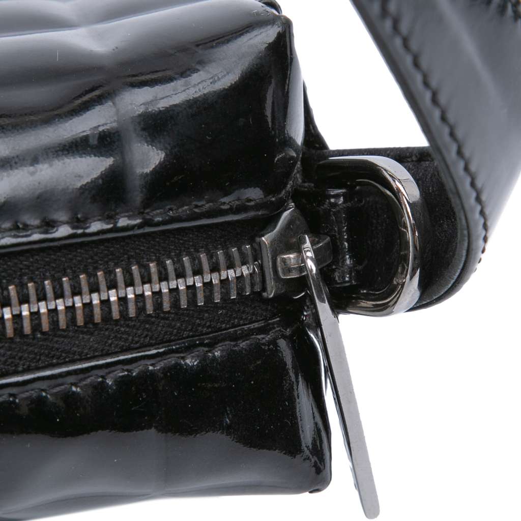 Chanel CC Chocolate Bar Patent Shoulder Bag - Image 10