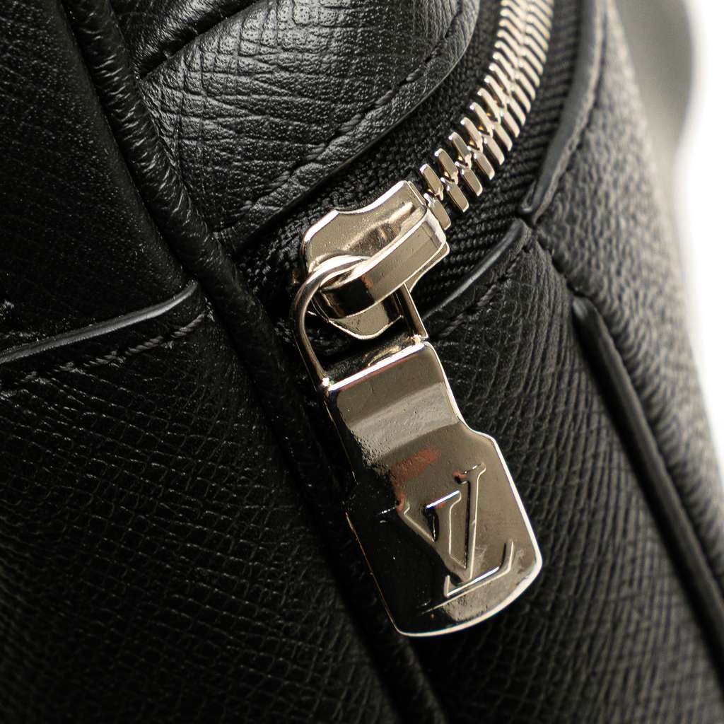 Louis Vuitton Monogram Taigarama Outdoor Bumbag - Image 10