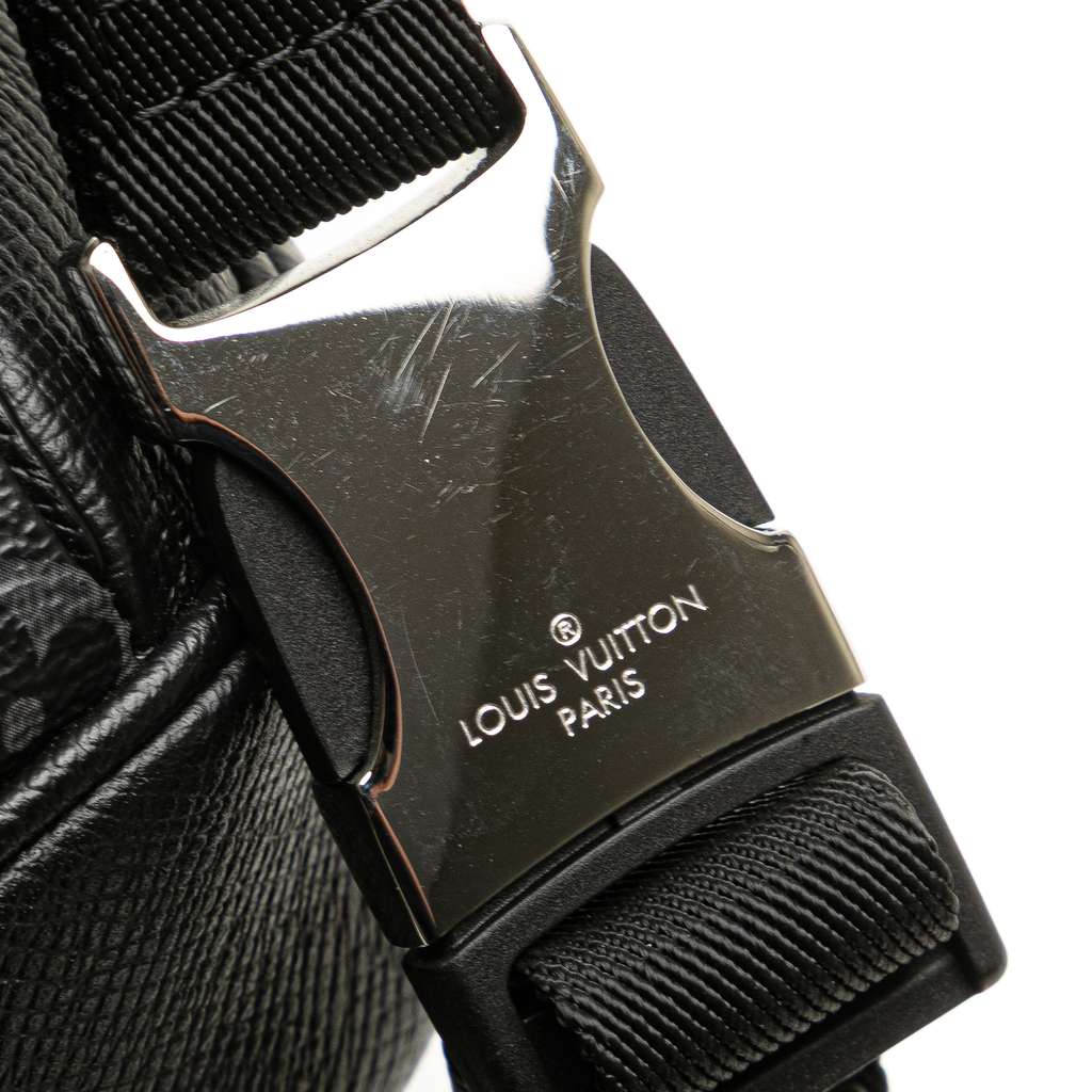 Louis Vuitton Monogram Taigarama Outdoor Bumbag - Image 11