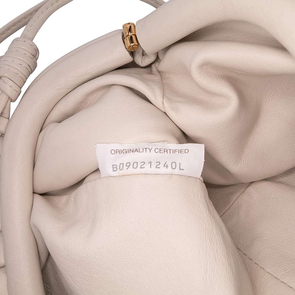 Bottega Veneta Lambskin The Mini Pouch Crossbody - Detail 2