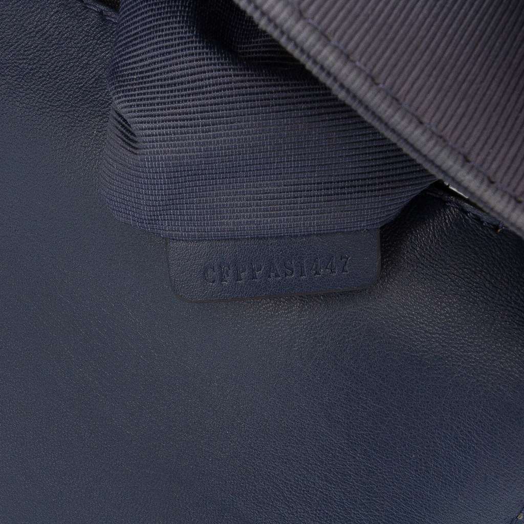Burberry Haymarket Check Canvas 1983 Link Flap - Detail 1