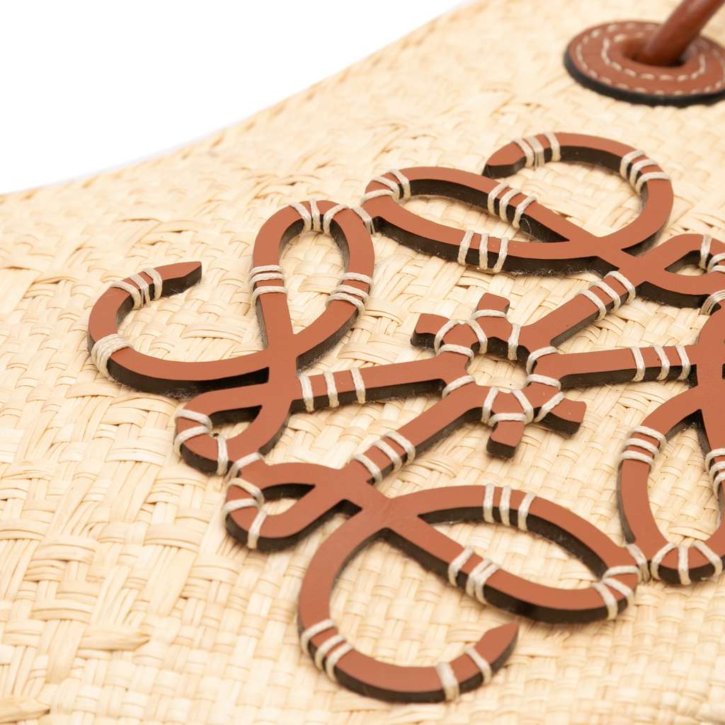 Loewe Paulas Ibiza Small Anagram Raffia Tote - Detail 1