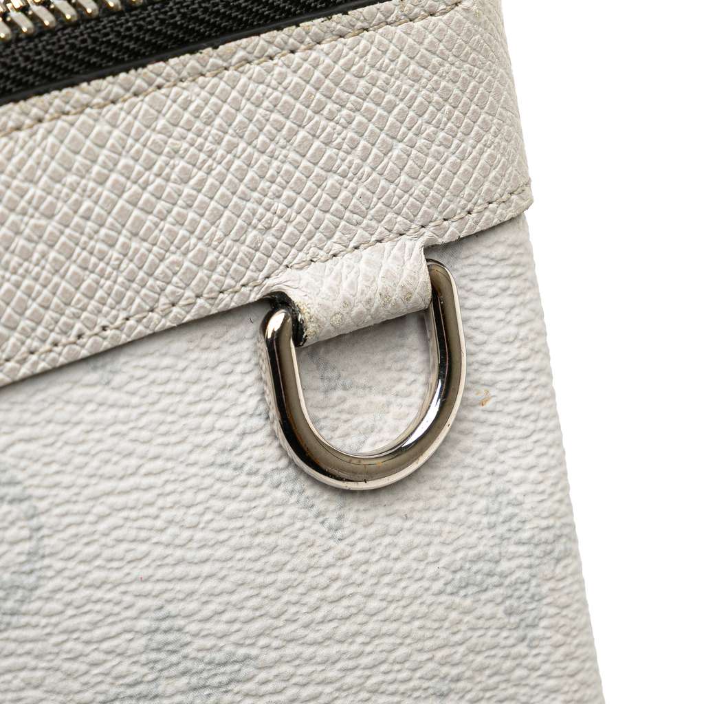Louis Vuitton Monogram Taigarama Pochette Discovery PM - Image 12