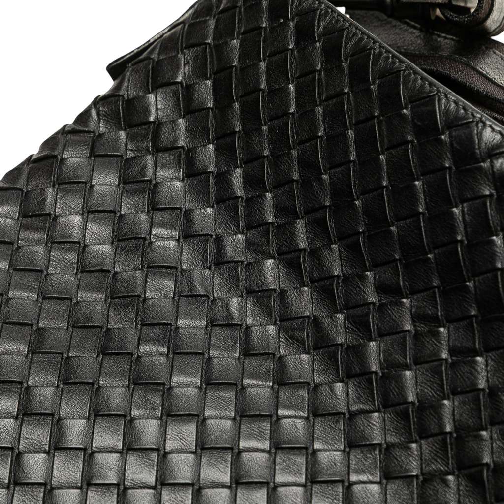 Bottega Veneta Nappa Intrecciato VN Crossbody - Detail 2