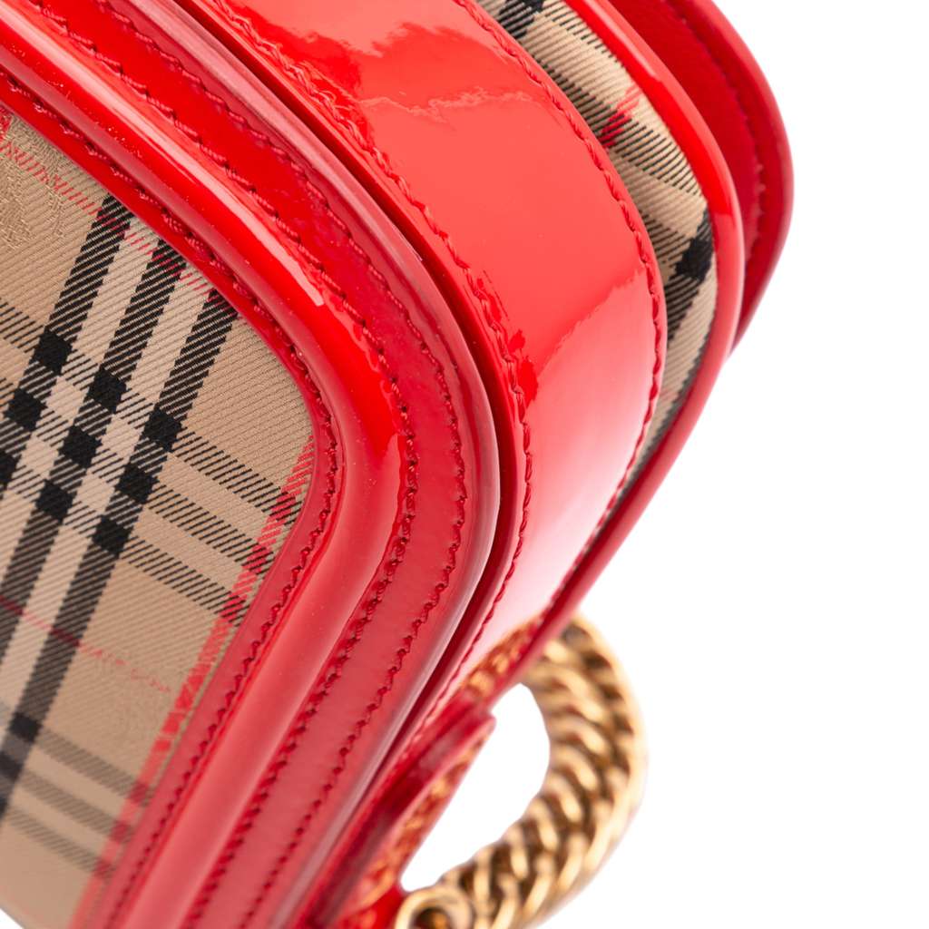 Burberry Haymarket Check Canvas 1983 Link Flap - Detail 2