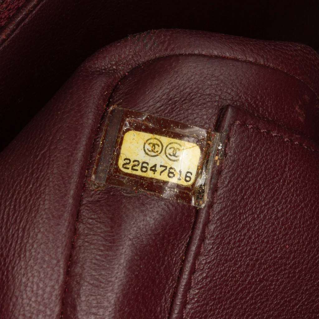 Chanel Medium Caviar CC Filigree Flap - Detail 1