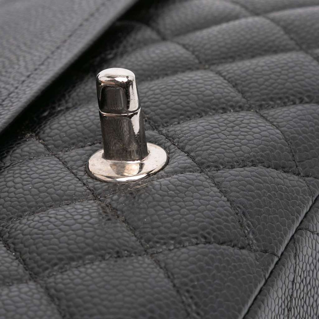 Chanel Medium Classic Caviar Double Flap - Image 10