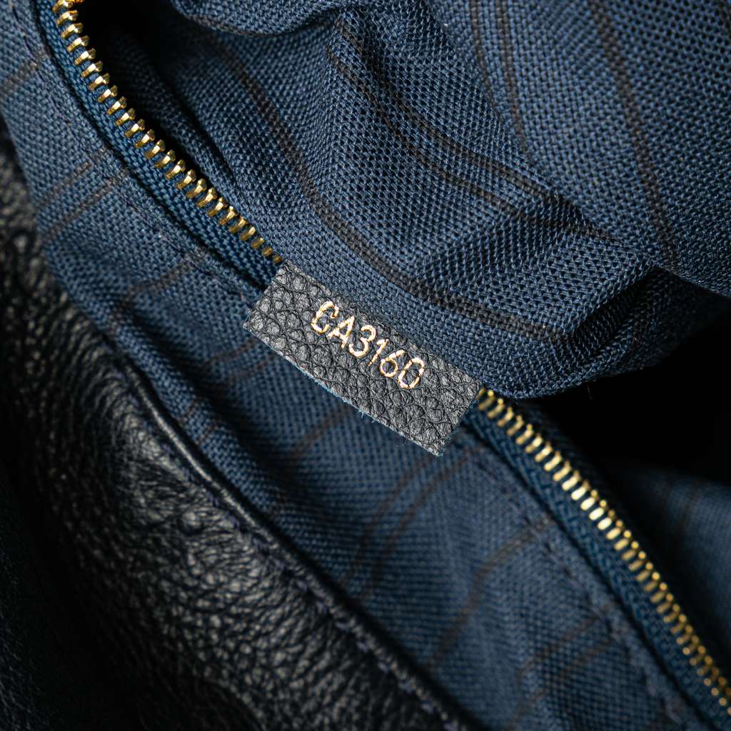 Louis Vuitton Monogram Empreinte Artsy MM - Detail 1