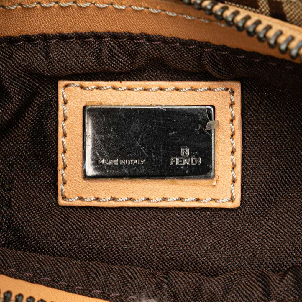 Fendi Zucchino Canvas Pochette - Detail 1