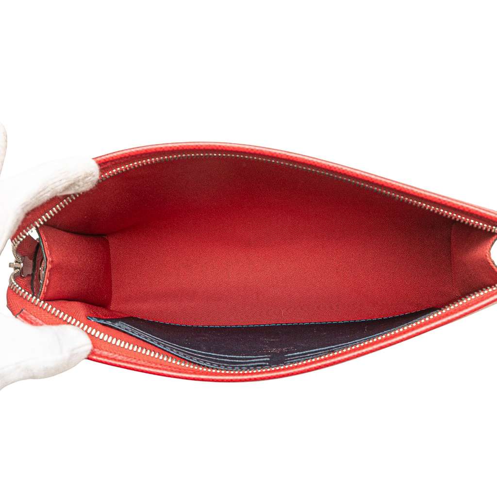 Louis Vuitton Taiga Pochette Voyage MM - 4