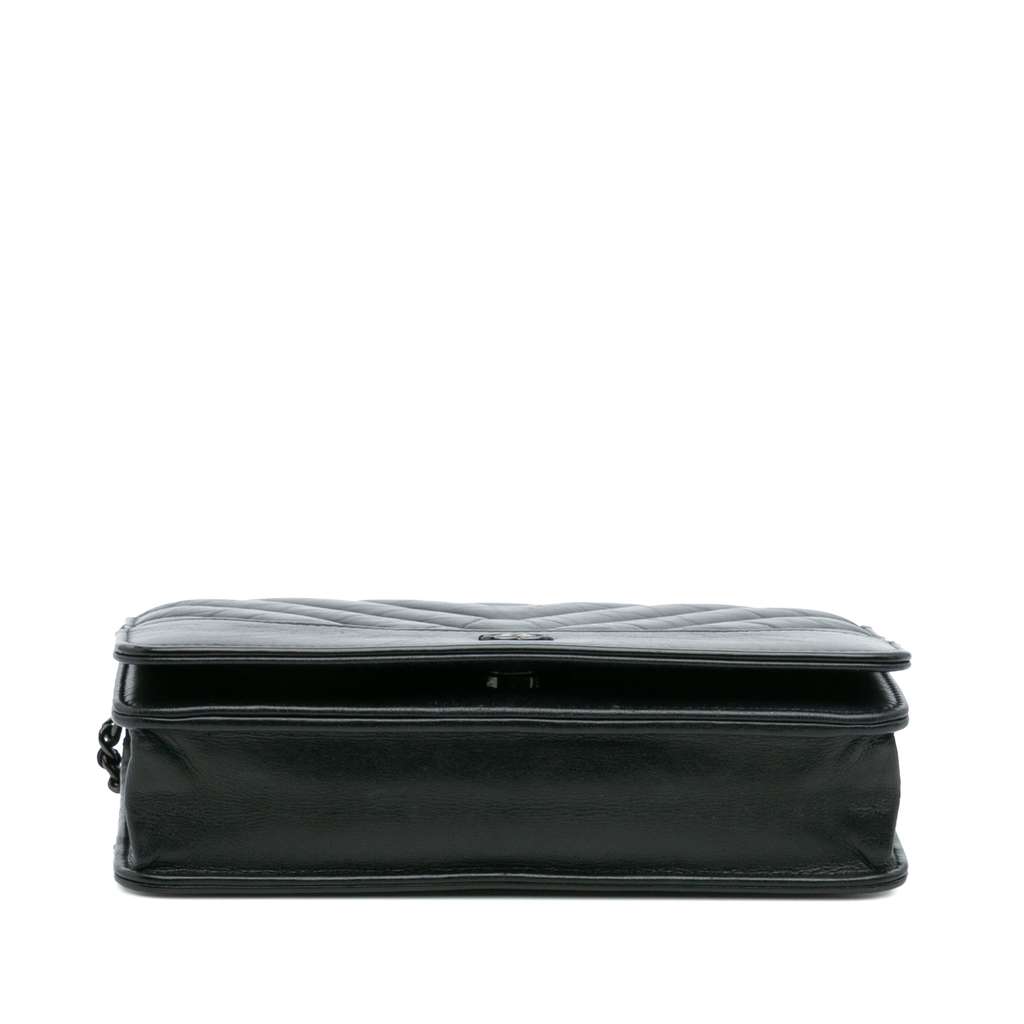 Chanel Chevron Aged Calfskin Gabrielle Wallet On Chain - Image 6