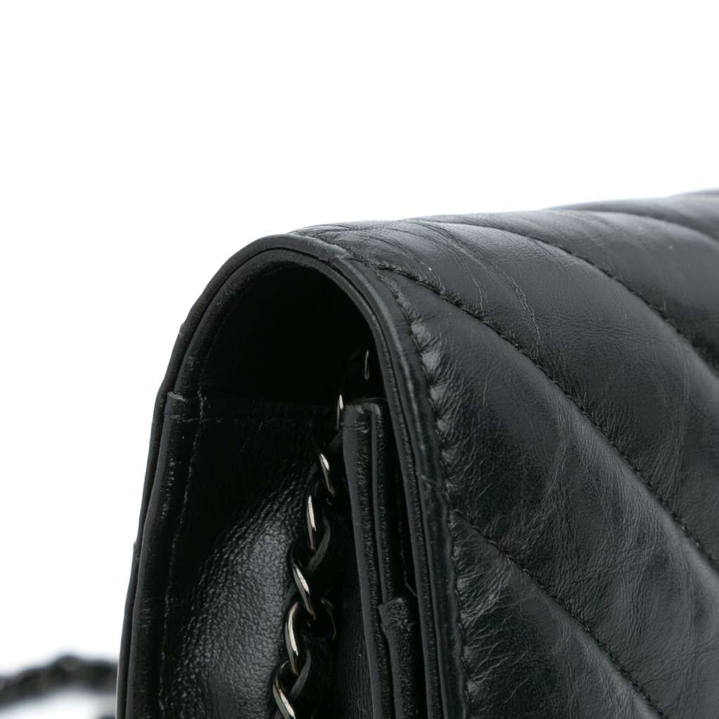 Chanel Chevron Aged Calfskin Gabrielle Wallet On Chain - Image 11
