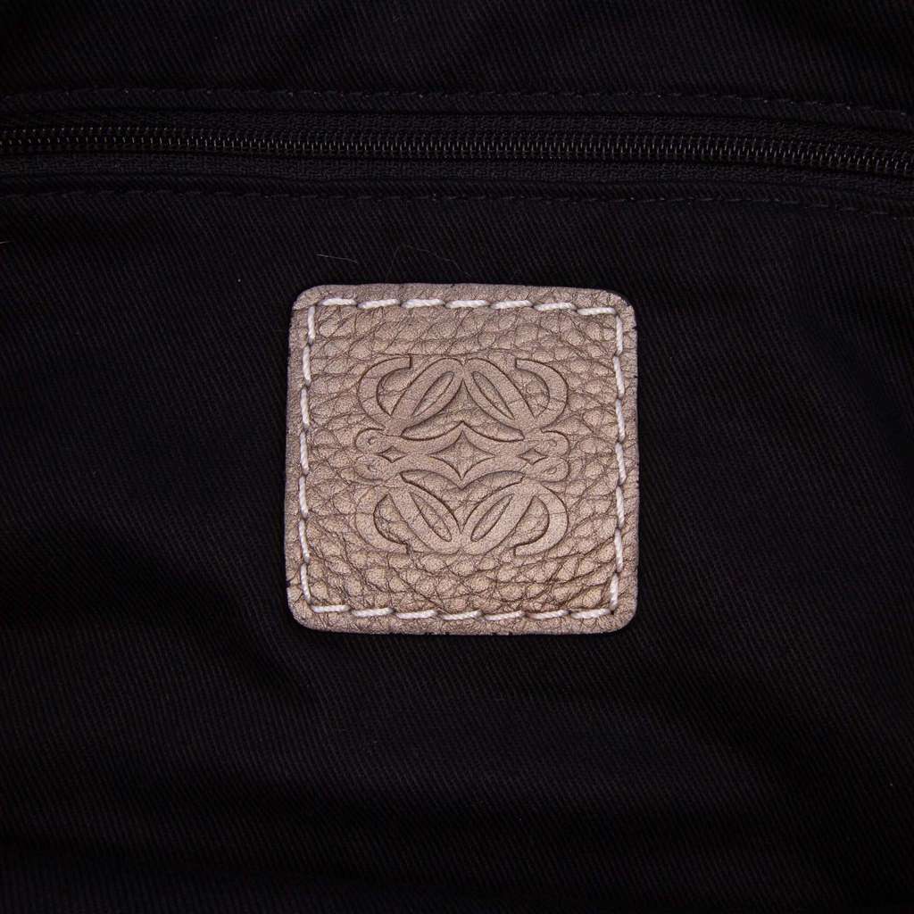 Loewe Anagram Canvas Tote - Detail 1