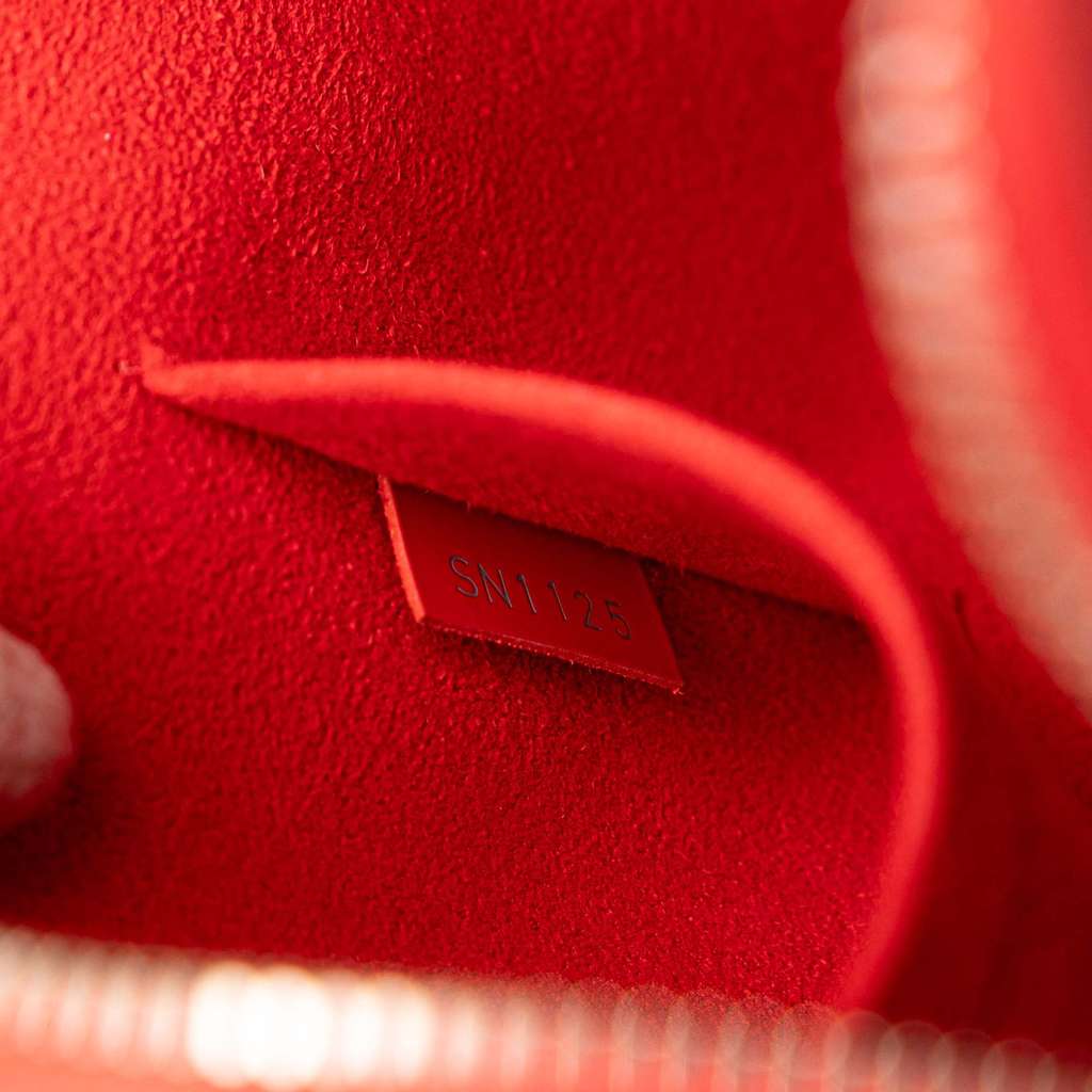 Louis Vuitton Epi Alma BB - Detail 1