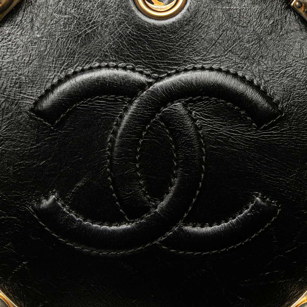 Chanel Crumpled Calfskin En Vogue Round Bag - Detail 2