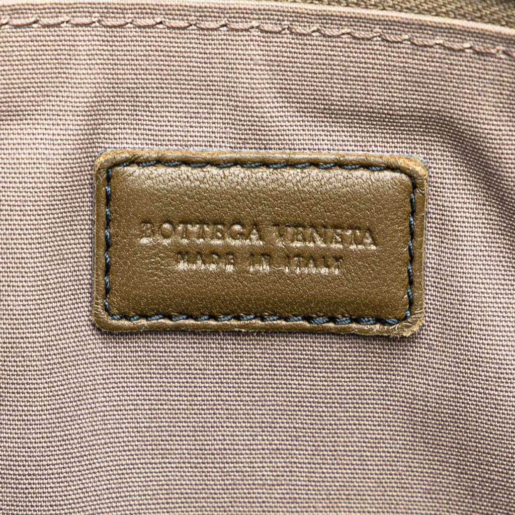 Bottega Veneta Nappa Intrecciato Stitched Clutch - Side view