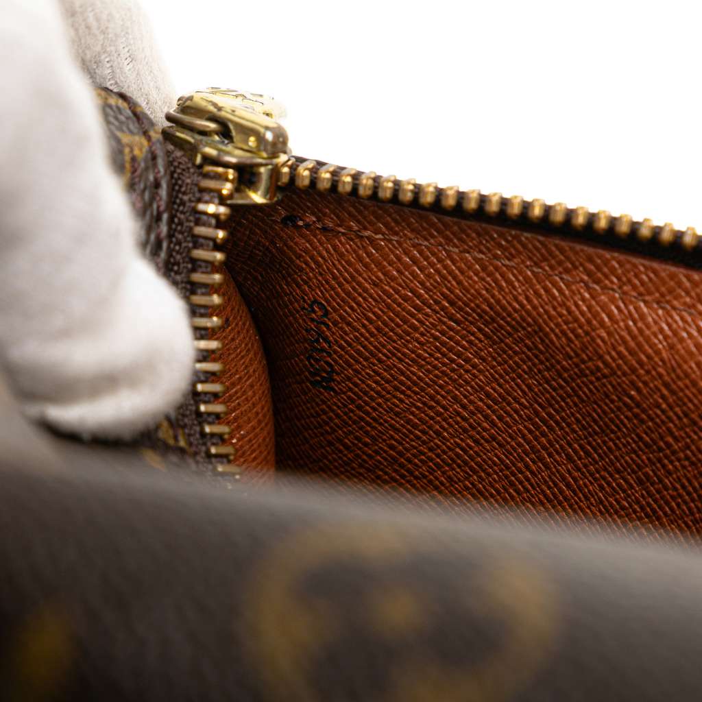 Louis Vuitton Monogram Papillon 26 - Detail 1
