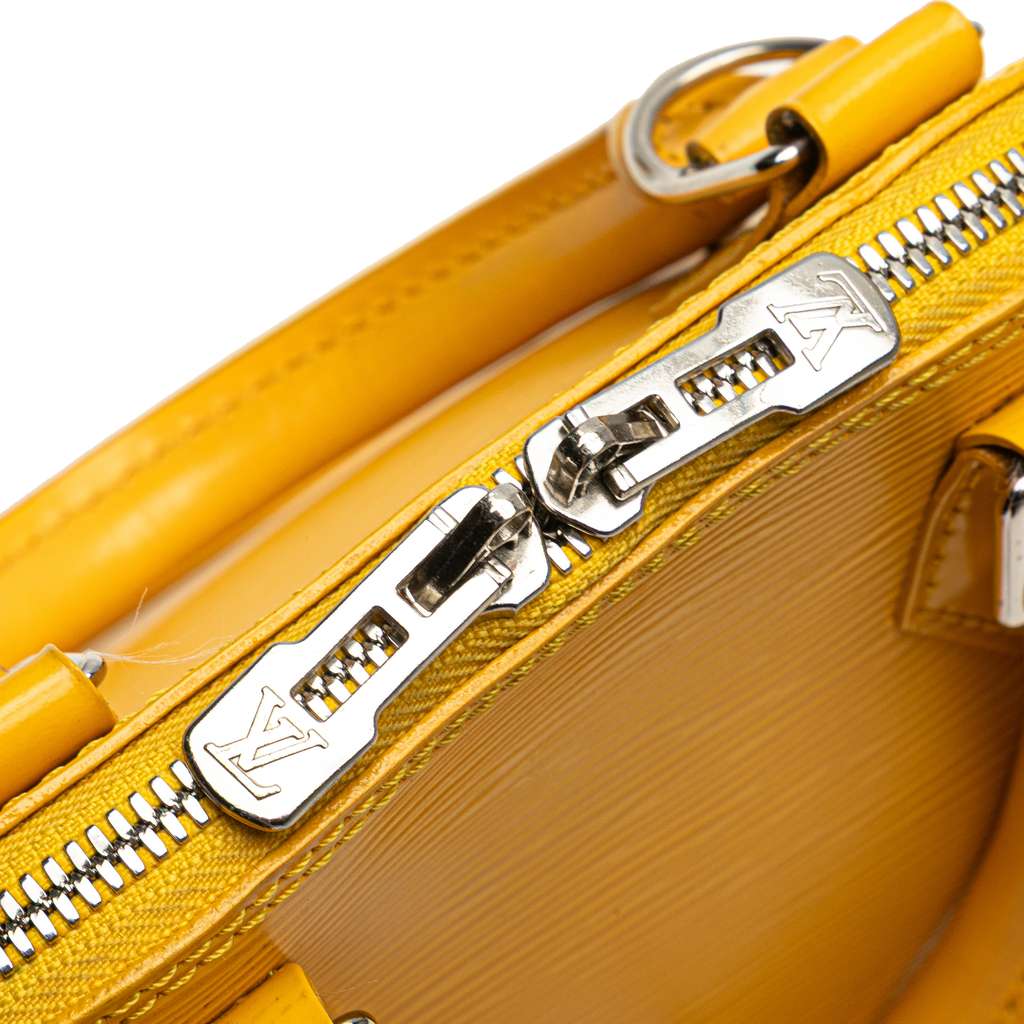 Louis Vuitton Epi Alma BB - Detail 2