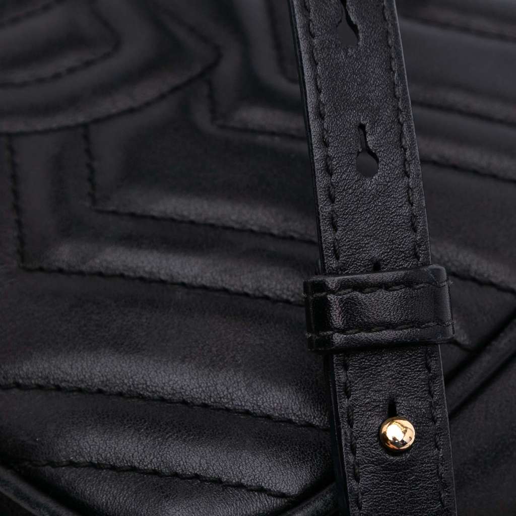 Gucci Small GG Marmont Matelasse Leather Crossbody - Detail 2