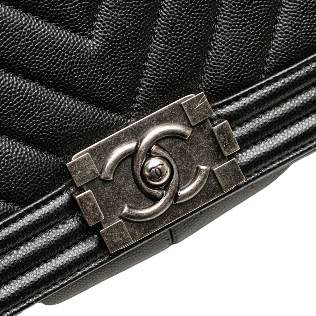 Chanel Old Medium Chevron Caviar Boy Flap - Image 10