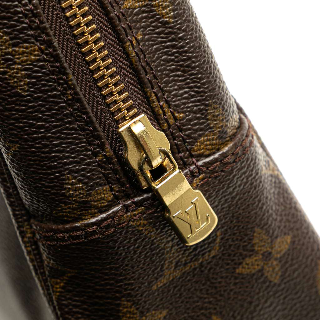 Louis Vuitton Monogram Trousse Toilette 28 - Detail 2