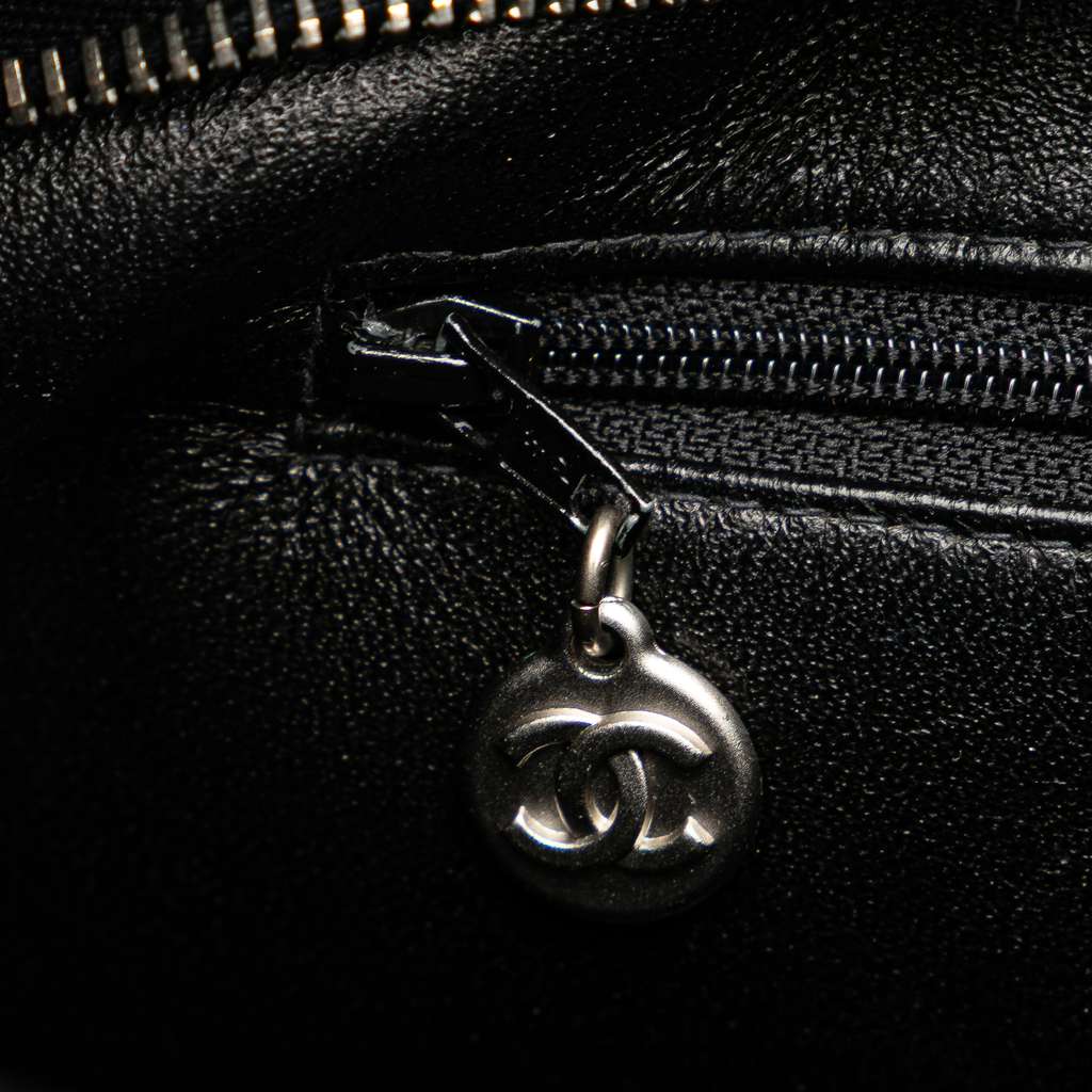 Chanel Caviar Medallion Tote - Image 10