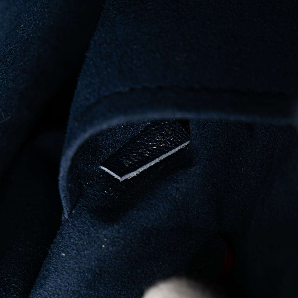 Louis Vuitton Epi Twist Satchel - Detail 1