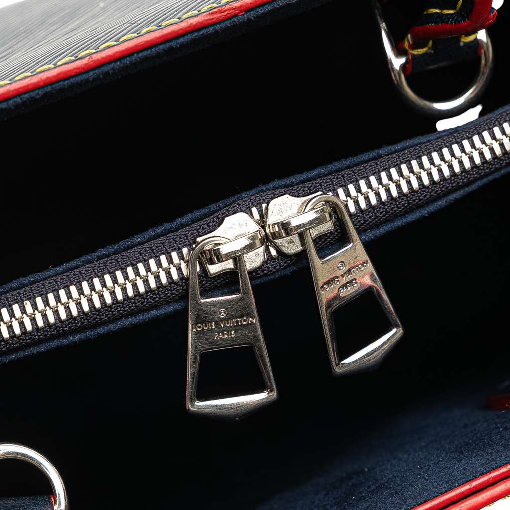 Louis Vuitton Epi Twist Satchel - Detail 2