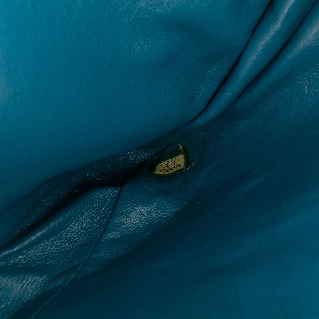 Chanel CC Tweed East West Flap - Detail 1