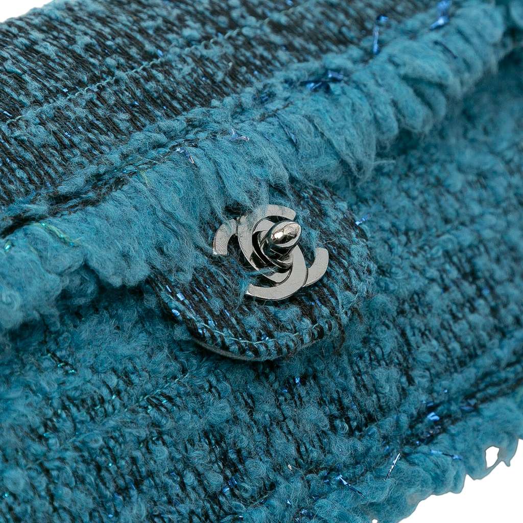 Chanel CC Tweed East West Flap - Image 11