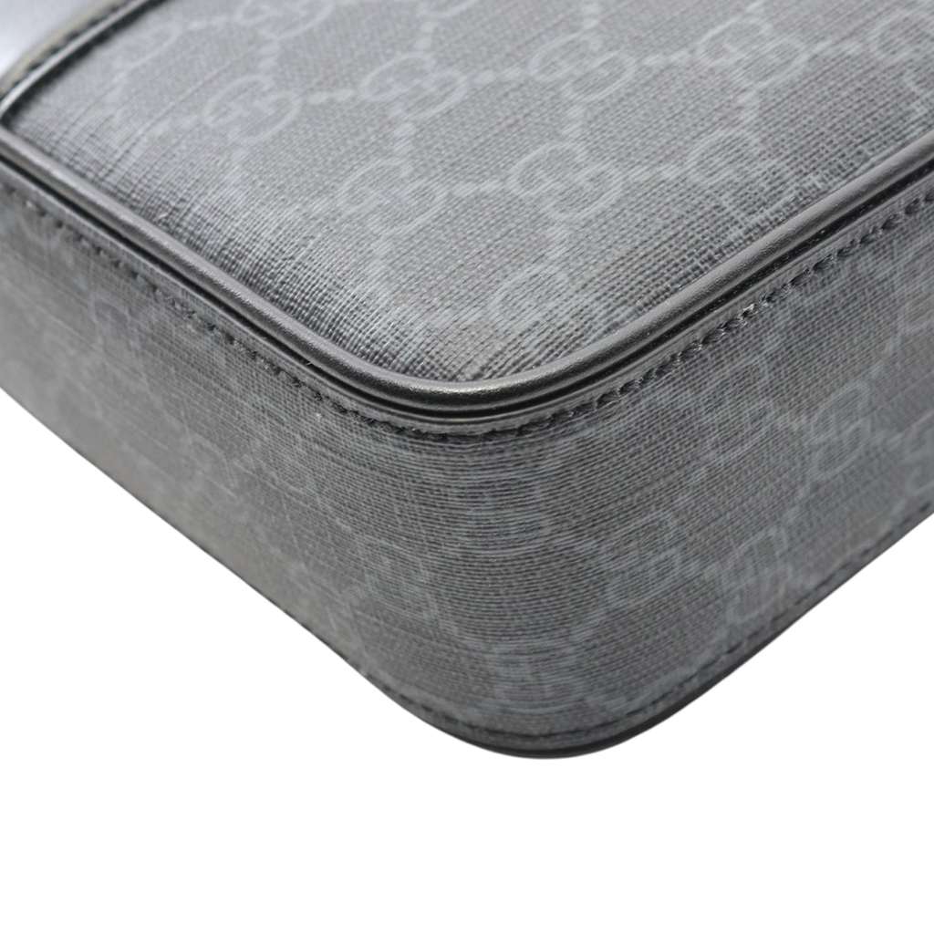 Gucci Large GG Supreme Web Tote - Side view