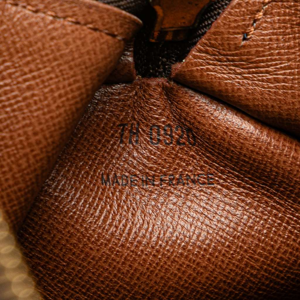 Louis Vuitton Monogram Papillon 26 - Detail 1