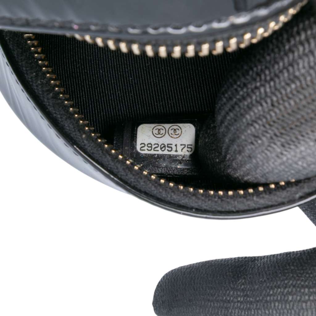 Chanel Quilted Patent Round As Earth Crossbody - Detail 1