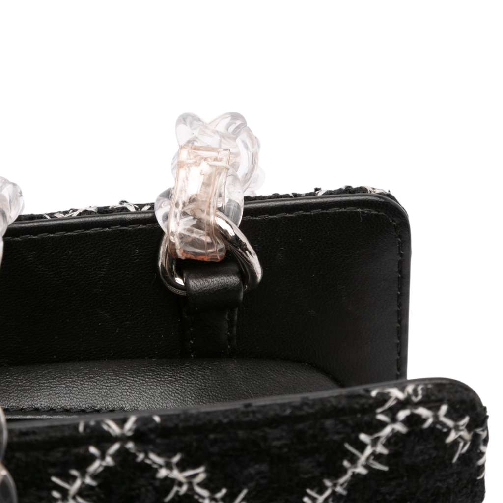 Chanel Tweed and Resin Zipped Chain Shopping Bag - Image 10