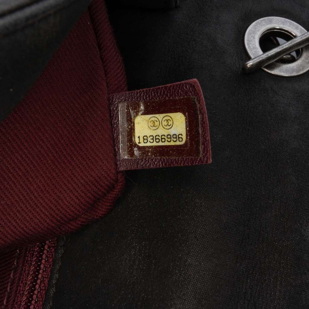 Chanel Small Diamond Embossed Calfskin New Chic Flap - Detail 1