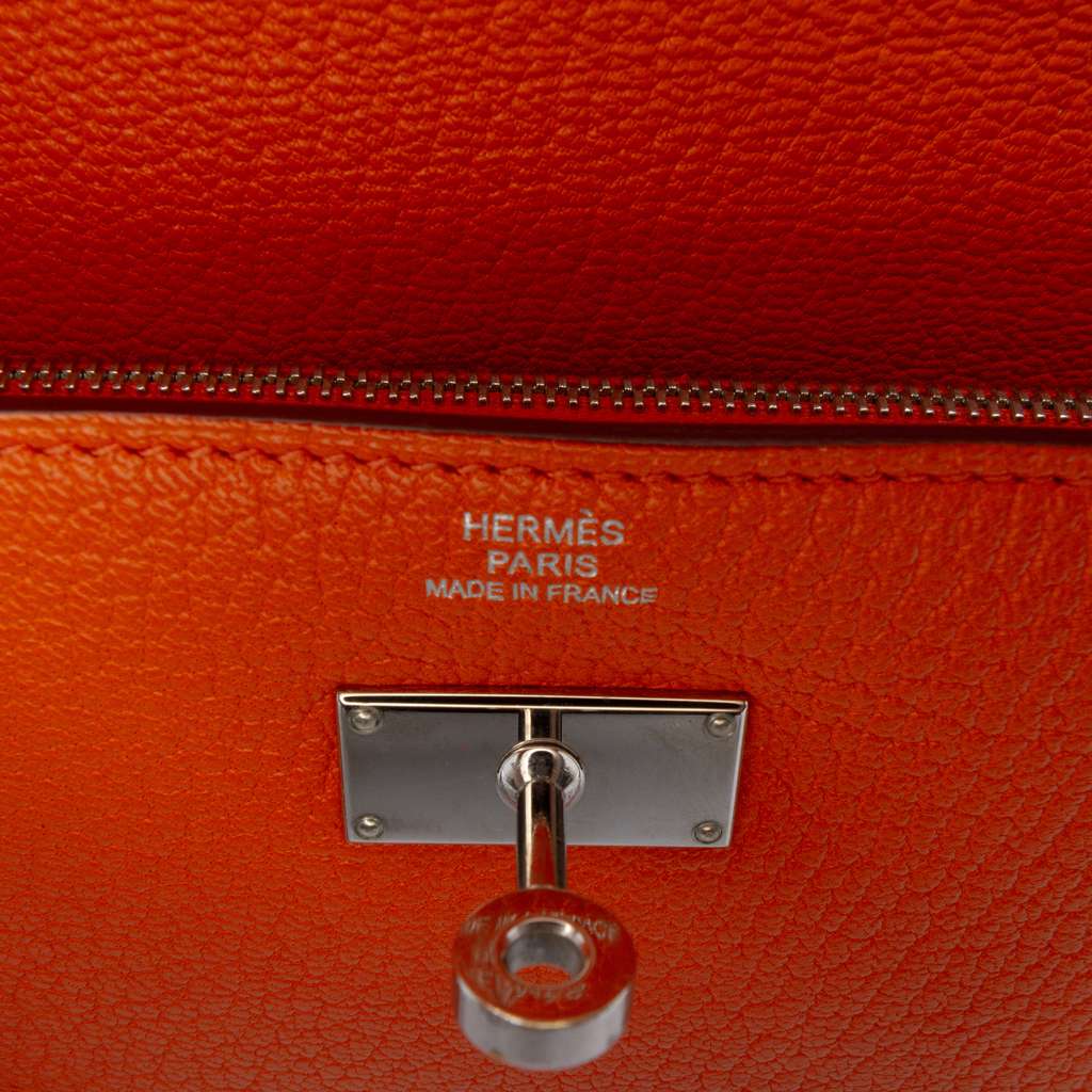 Hermès Chevre Mysore Kelly Longue Wallet - Side view